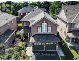 48 STONEBRIDGE BOULEVARD, Toronto, Ontario