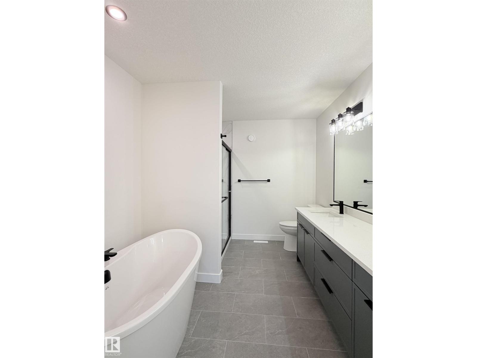 3150 Magpie Wy Nw, Edmonton, Alberta  T5S 0K8 - Photo 2 - E4500203