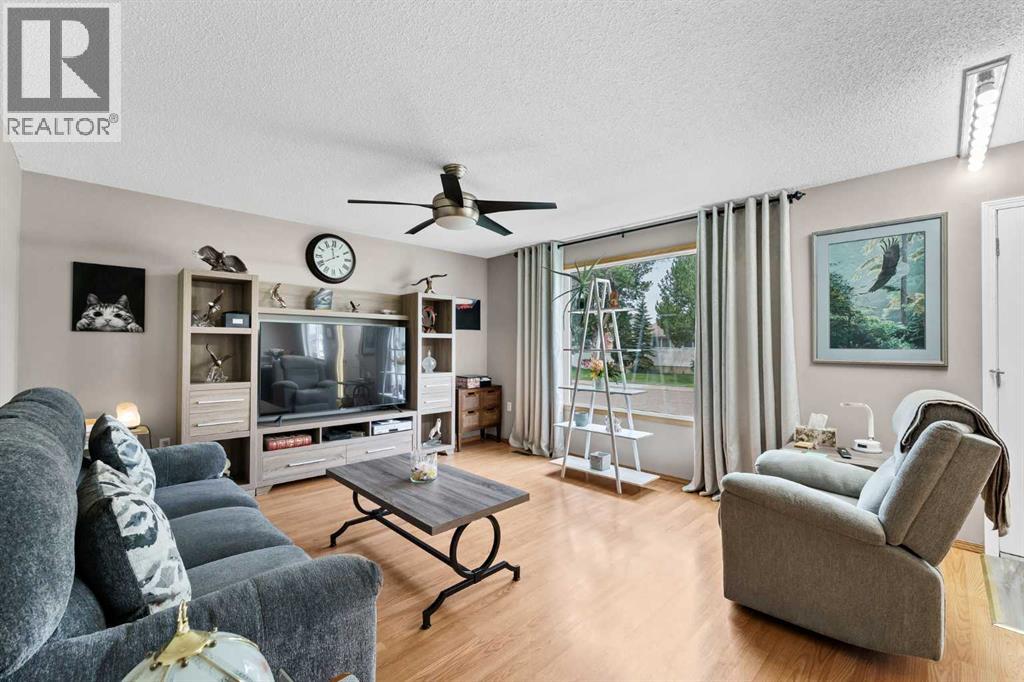 2689 Thompson Crescent Se, Medicine Hat, Alberta  T1B 1C5 - Photo 6 - A2329282