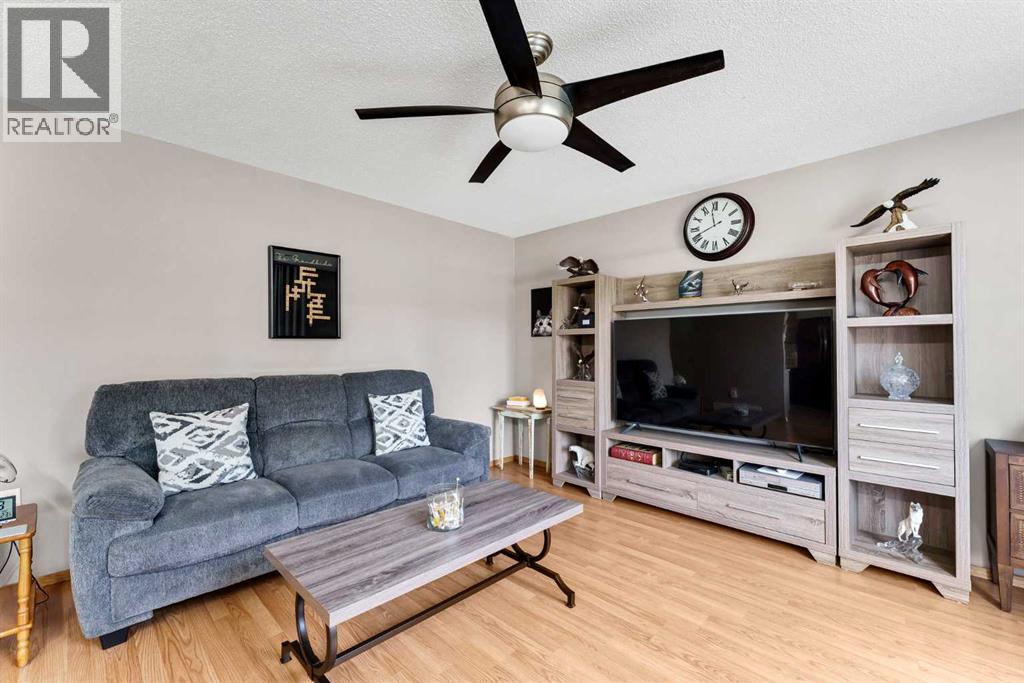 2689 Thompson Crescent Se, Medicine Hat, Alberta  T1B 1C5 - Photo 7 - A2329282