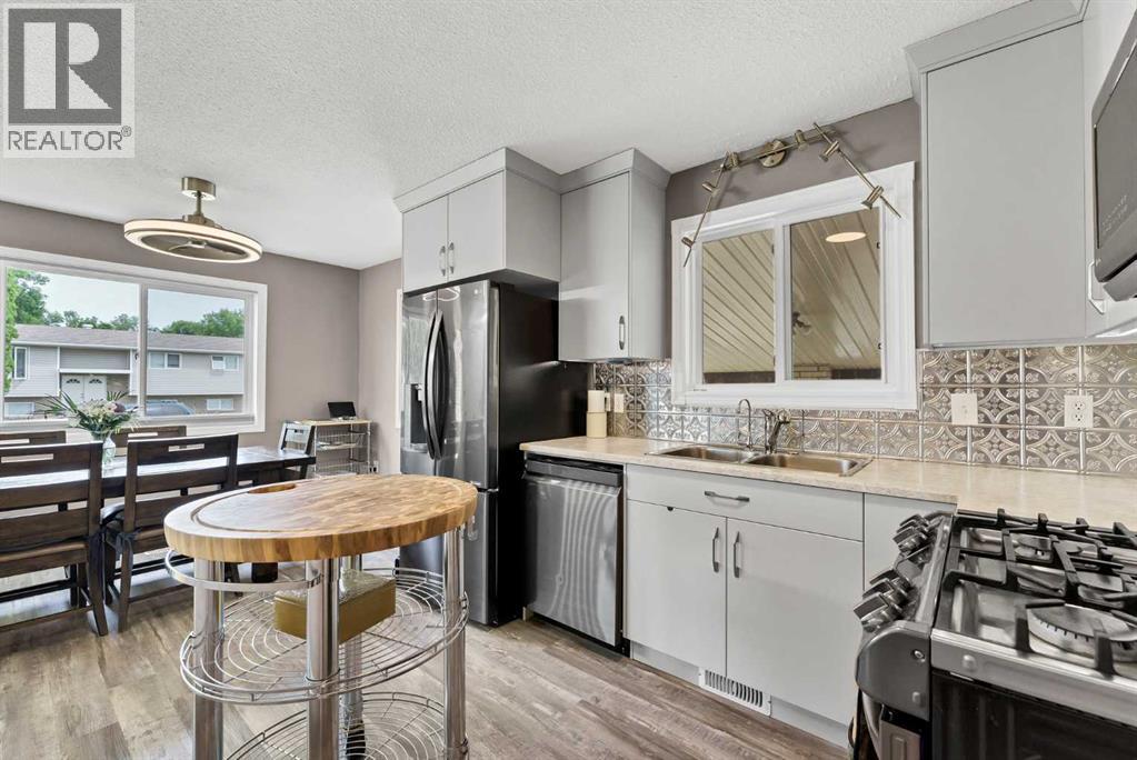 2689 Thompson Crescent Se, Medicine Hat, Alberta  T1B 1C5 - Photo 14 - A2329282