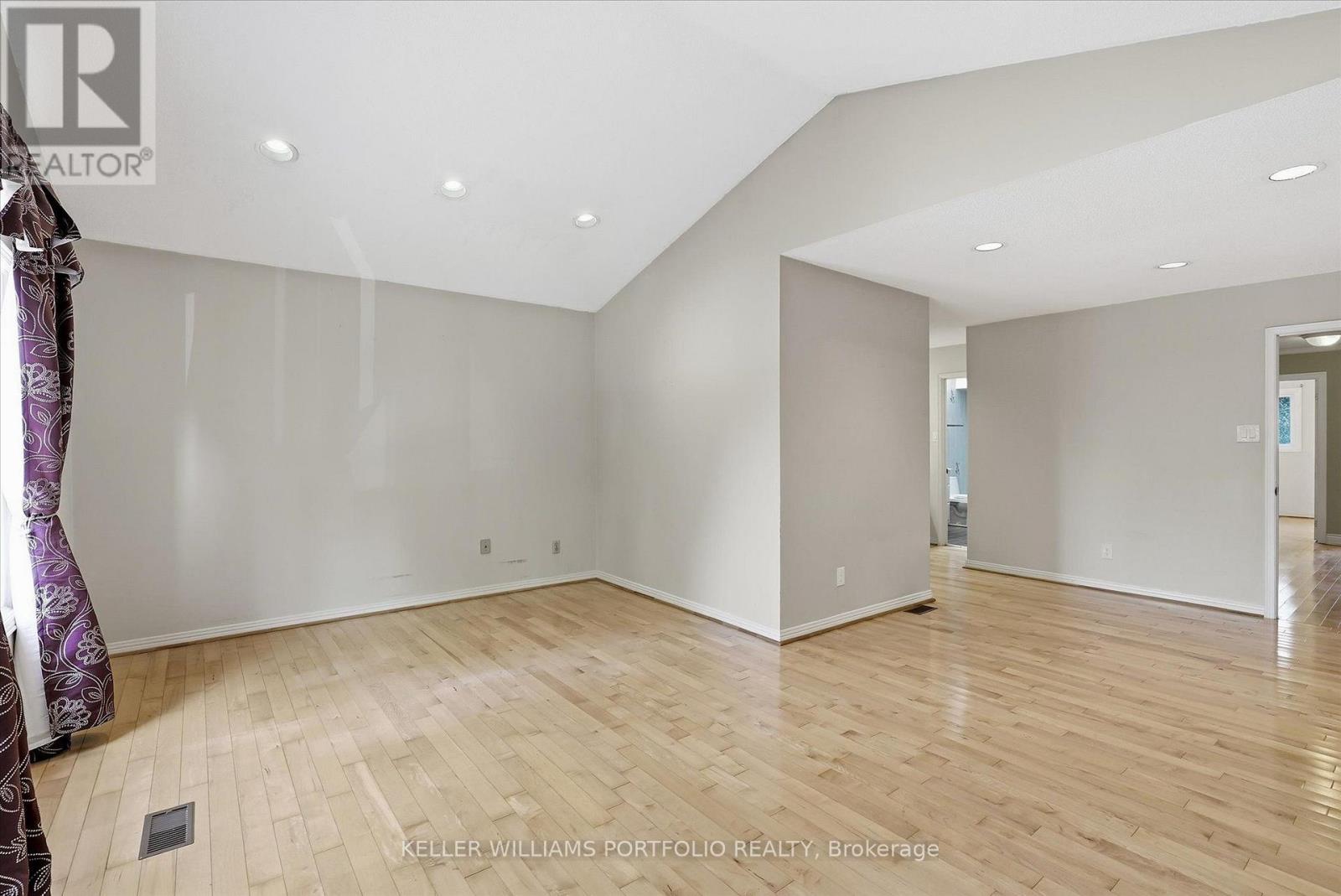 73 Jessica Gardens, Vaughan, Ontario  L4J 3G1 - Photo 21 - N13609032