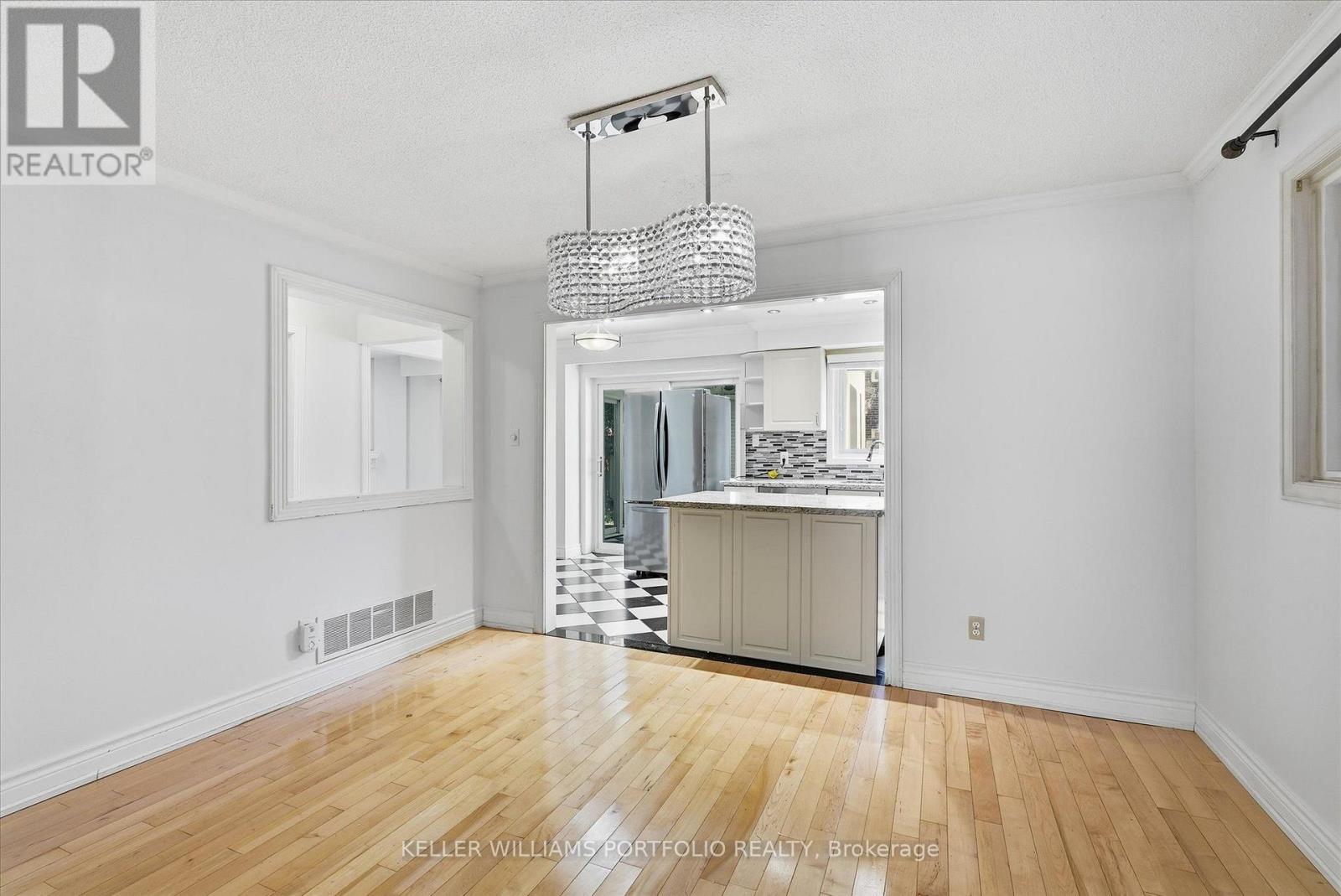 73 Jessica Gardens, Vaughan, Ontario  L4J 3G1 - Photo 9 - N13609032