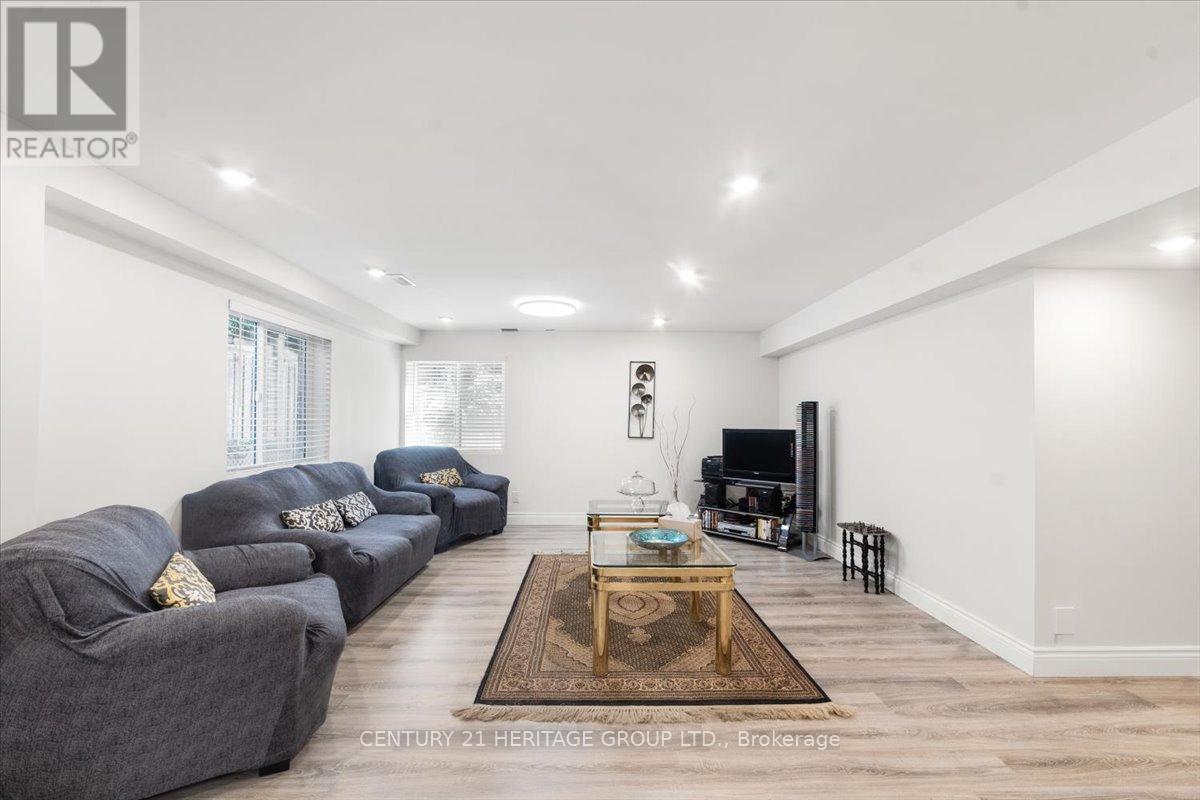 Bsmnt - 47 Stollar Boulevard, Barrie, Ontario  L4M 6N3 - Photo 4 - S13608938