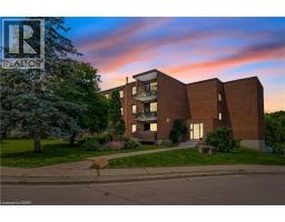 303-4 AVALON Place, Kitchener, Ontario