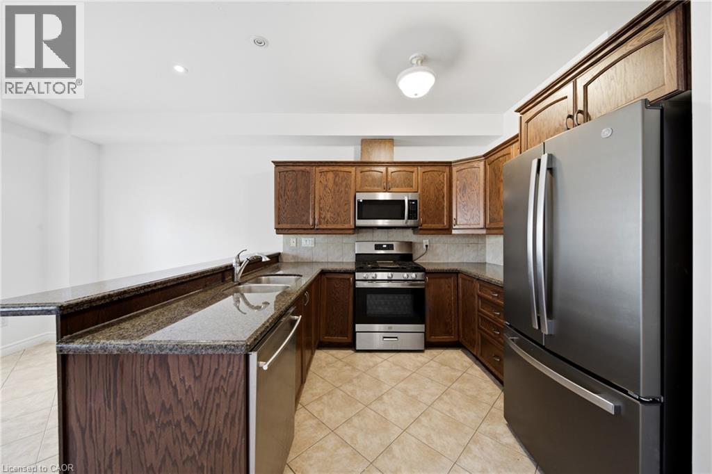 441 Stonehenge Drive Unit# 32, Ancaster, Ontario  L9K 0B1 - Photo 20 - 40847200