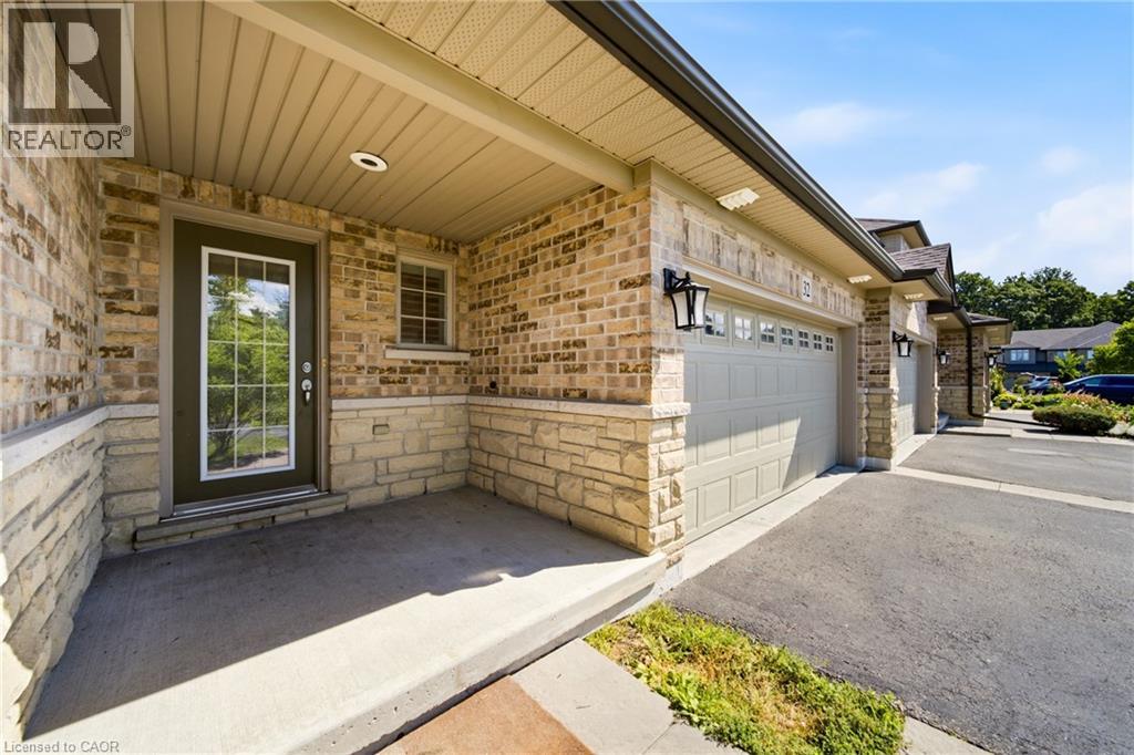 441 Stonehenge Drive Unit# 32, Ancaster, Ontario  L9K 0B1 - Photo 8 - 40847200