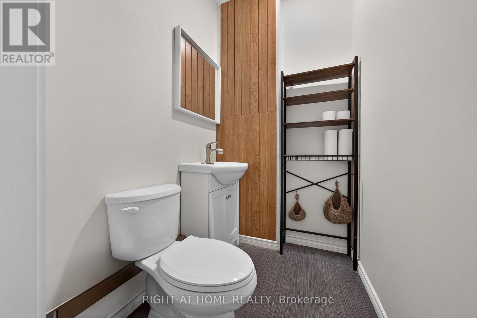 105 - 2323 Bloor Street W, Toronto, Ontario  M6S 4W1 - Photo 10 - W13608958