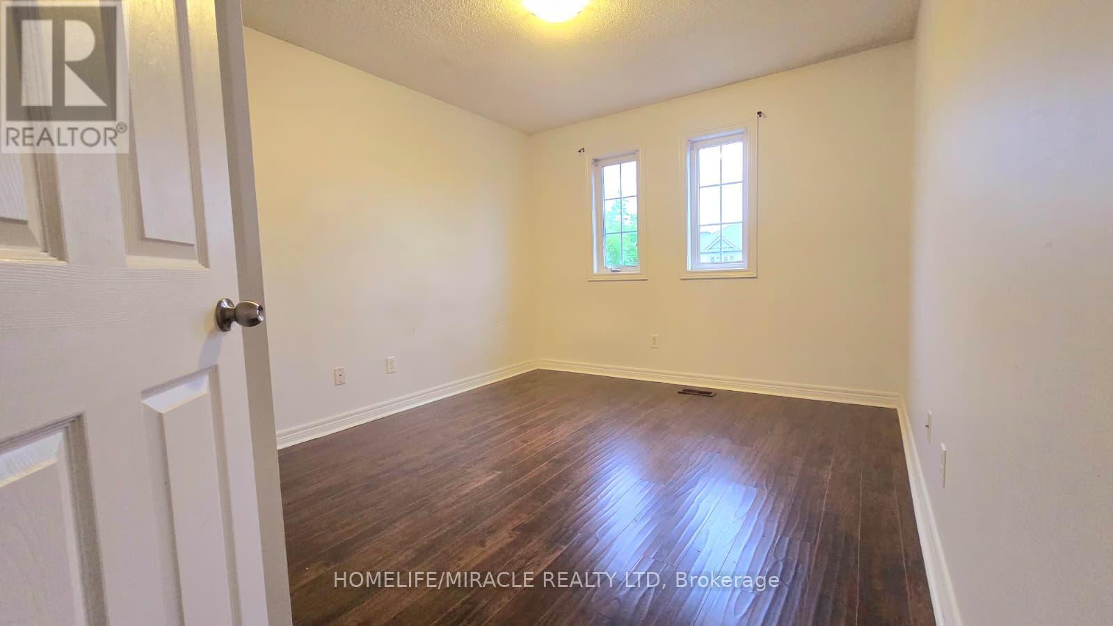 34 Ridgemore Crescent, Brampton, Ontario  L7A 2L4 - Photo 9 - W13608964