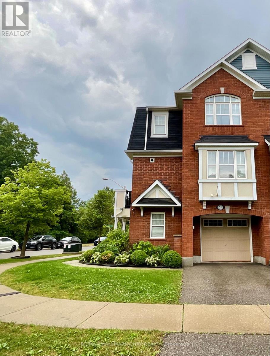31 Colonel Frank Ching Crescent, Brampton, Ontario  L6Y 5W5 - Photo 2 - W13609002