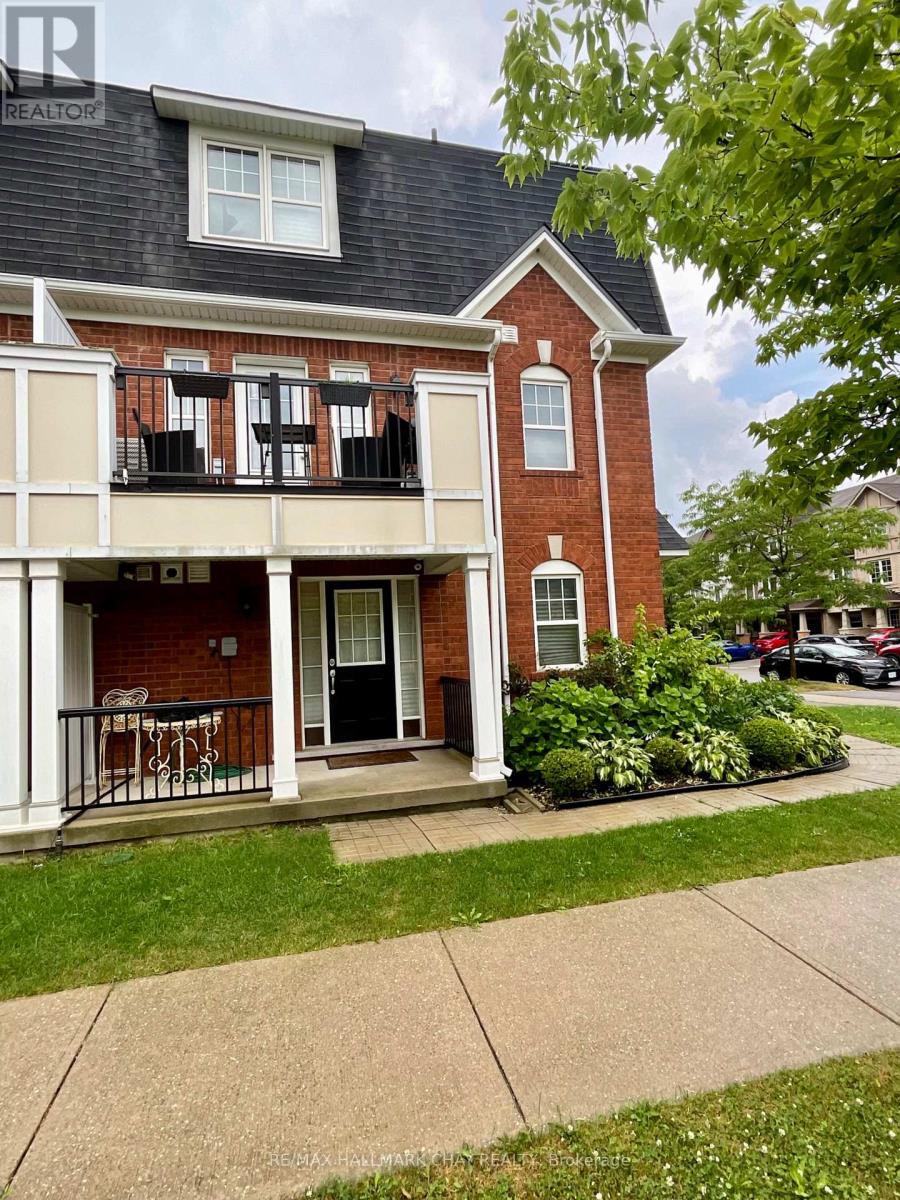31 Colonel Frank Ching Crescent, Brampton, Ontario  L6Y 5W5 - Photo 3 - W13609002