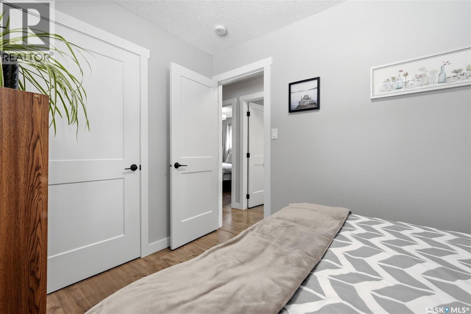 1566 Grosvenor Street, Regina, Saskatchewan  S4N 4C6 - Photo 13 - SK043761