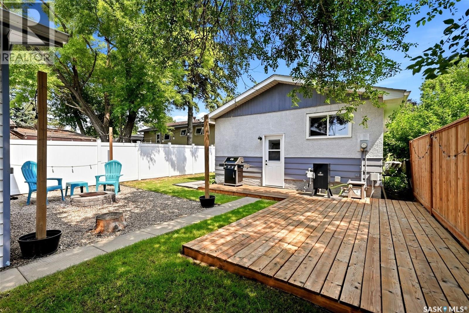 1566 Grosvenor Street, Regina, Saskatchewan  S4N 4C6 - Photo 27 - SK043761