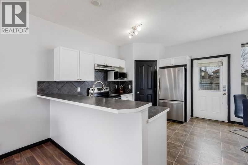1001, 703 Luxstone Square Se, Airdrie, Alberta  T4B 0A4 - Photo 5 - A2311177