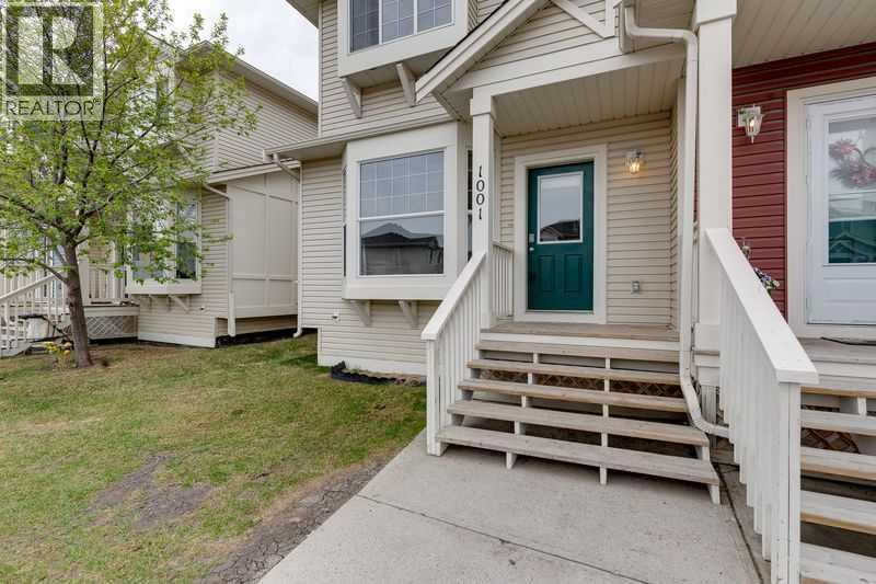 1001, 703 Luxstone Square Se, Airdrie, Alberta  T4B 0A4 - Photo 2 - A2311177