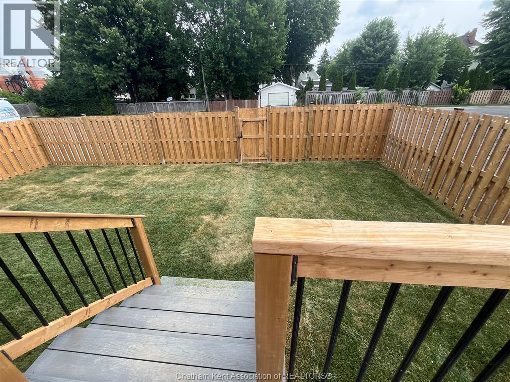 205 St.clair Street, Chatham, Ontario  N7L 3J4 - Photo 11 - 26018082