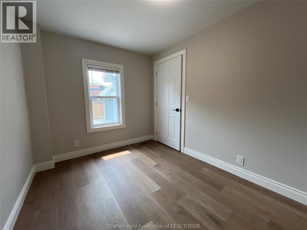 205 St.clair Street, Chatham, Ontario  N7L 3J4 - Photo 5 - 26018082