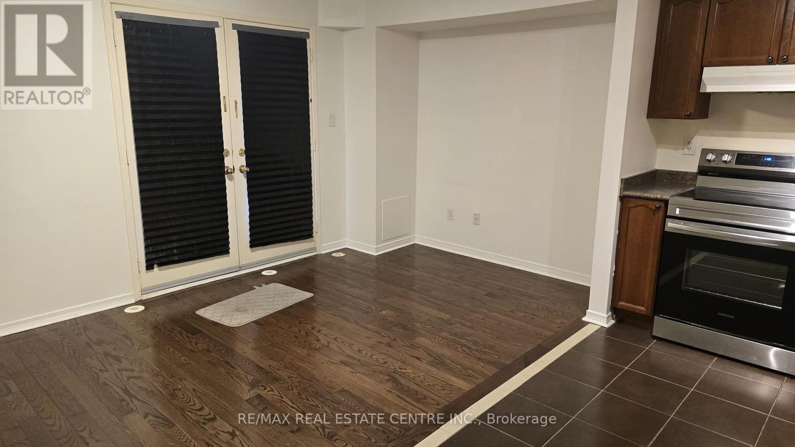 8 - 3985 Eglinton Avenue W, Mississauga, Ontario  L5M 0E7 - Photo 12 - W13515946