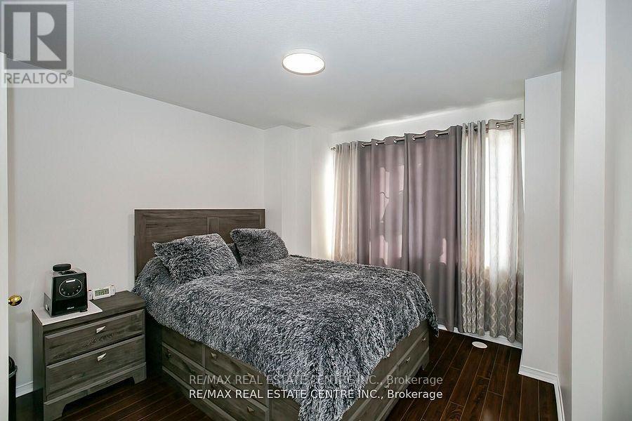 8 - 3985 Eglinton Avenue W, Mississauga, Ontario  L5M 0E7 - Photo 4 - W13515946