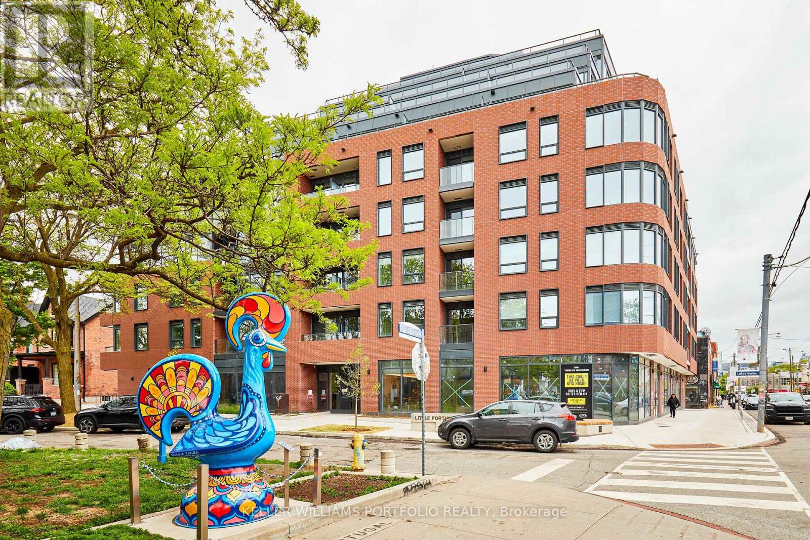 520 - 5 LAKEVIEW AVENUE, Toronto, Ontario