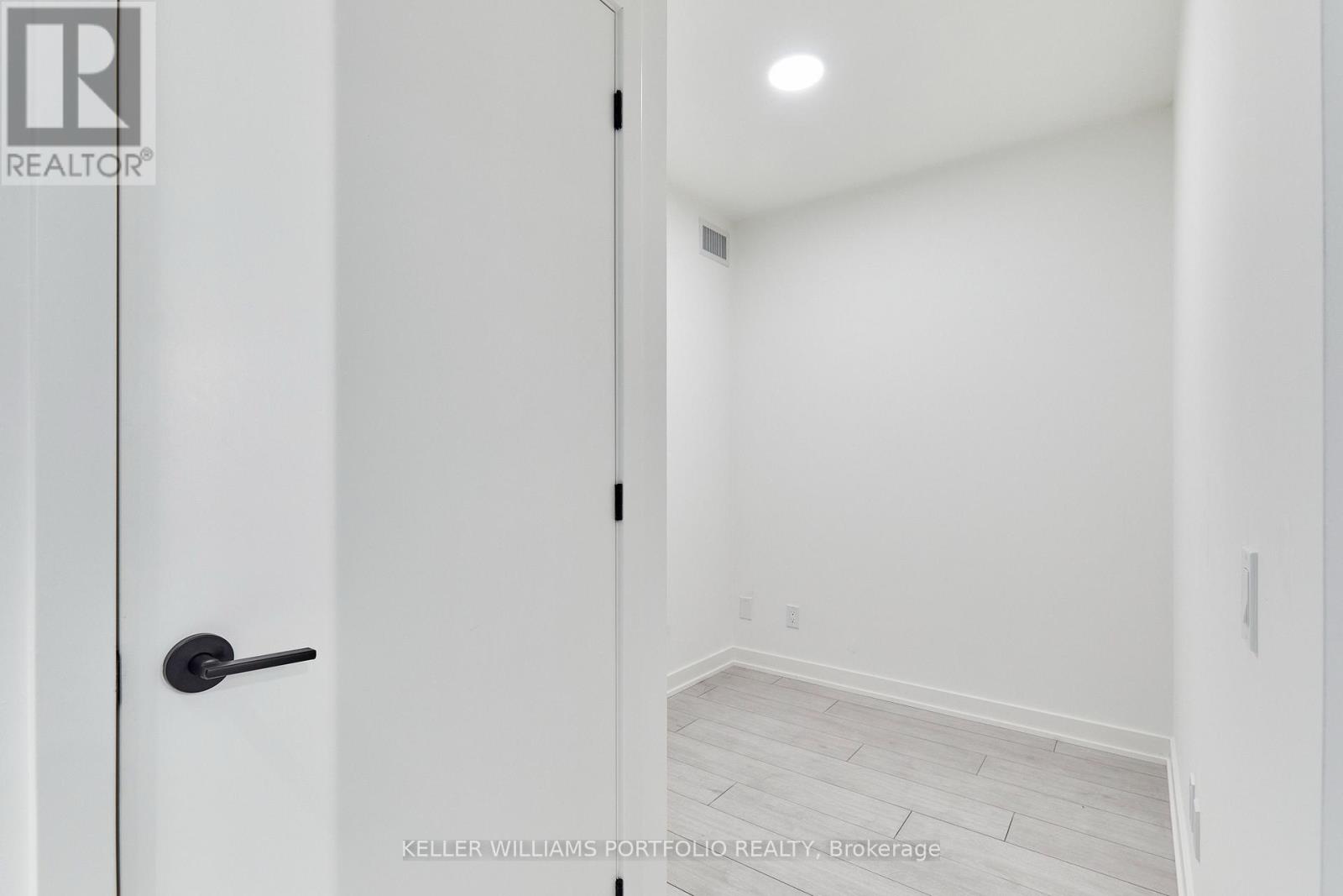 520 - 5 LAKEVIEW AVENUE - Photo 14