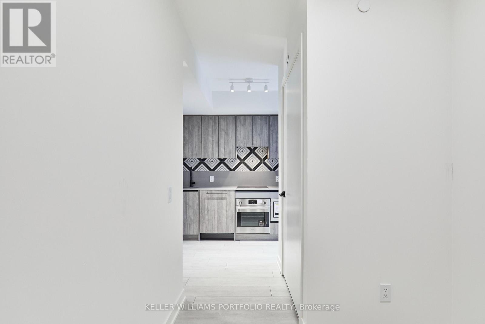 520 - 5 LAKEVIEW AVENUE - Photo 16