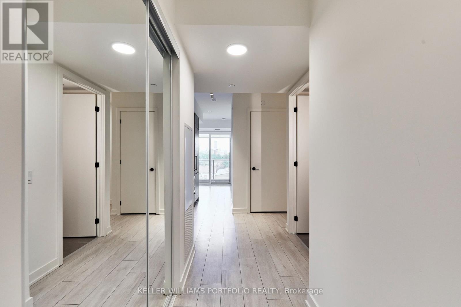 520 - 5 LAKEVIEW AVENUE - Photo 3