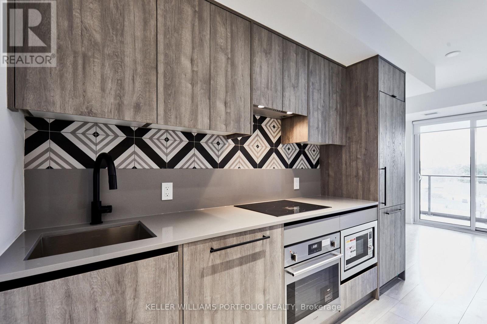 520 - 5 LAKEVIEW AVENUE - Photo 4