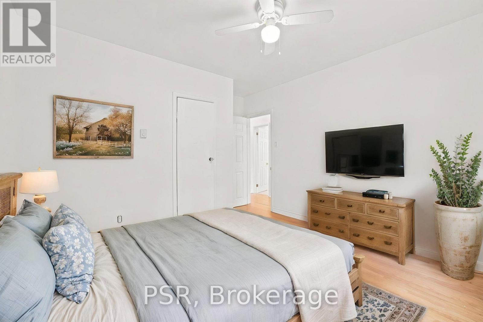 Upper - 531 Rodd Avenue, Pickering, Ontario  L1W 2B1 - Photo 21 - E13609236