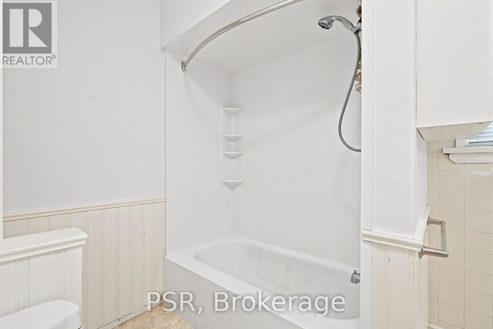 Upper - 531 Rodd Avenue, Pickering, Ontario  L1W 2B1 - Photo 25 - E13609236