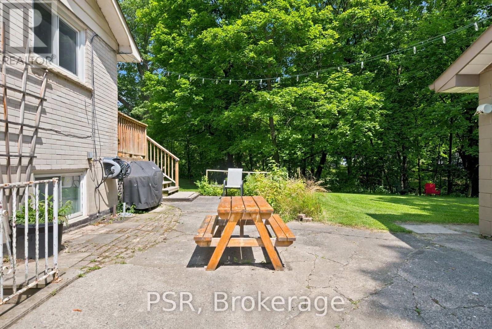 Upper - 531 Rodd Avenue, Pickering, Ontario  L1W 2B1 - Photo 26 - E13609236