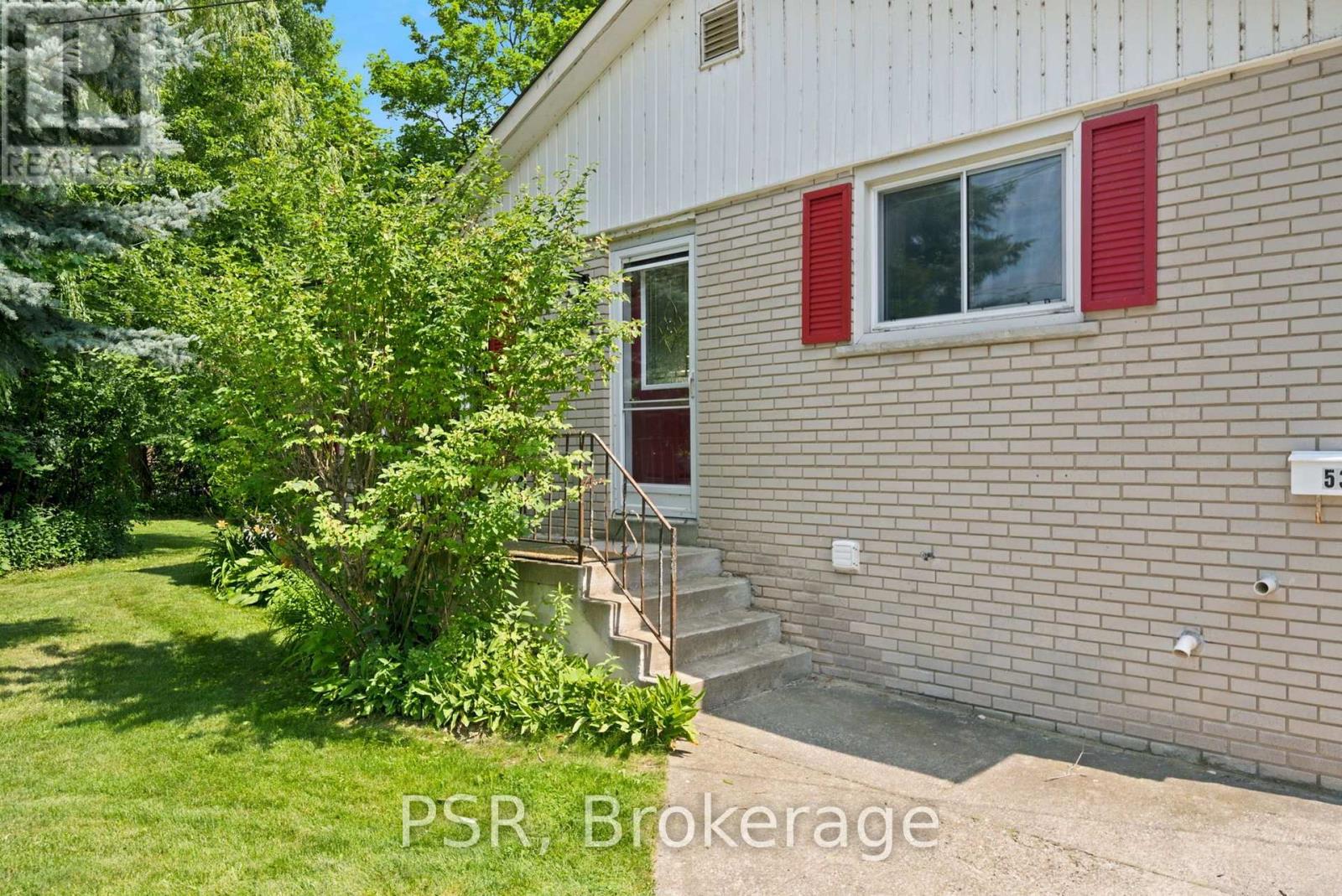Upper - 531 Rodd Avenue, Pickering, Ontario  L1W 2B1 - Photo 6 - E13609236
