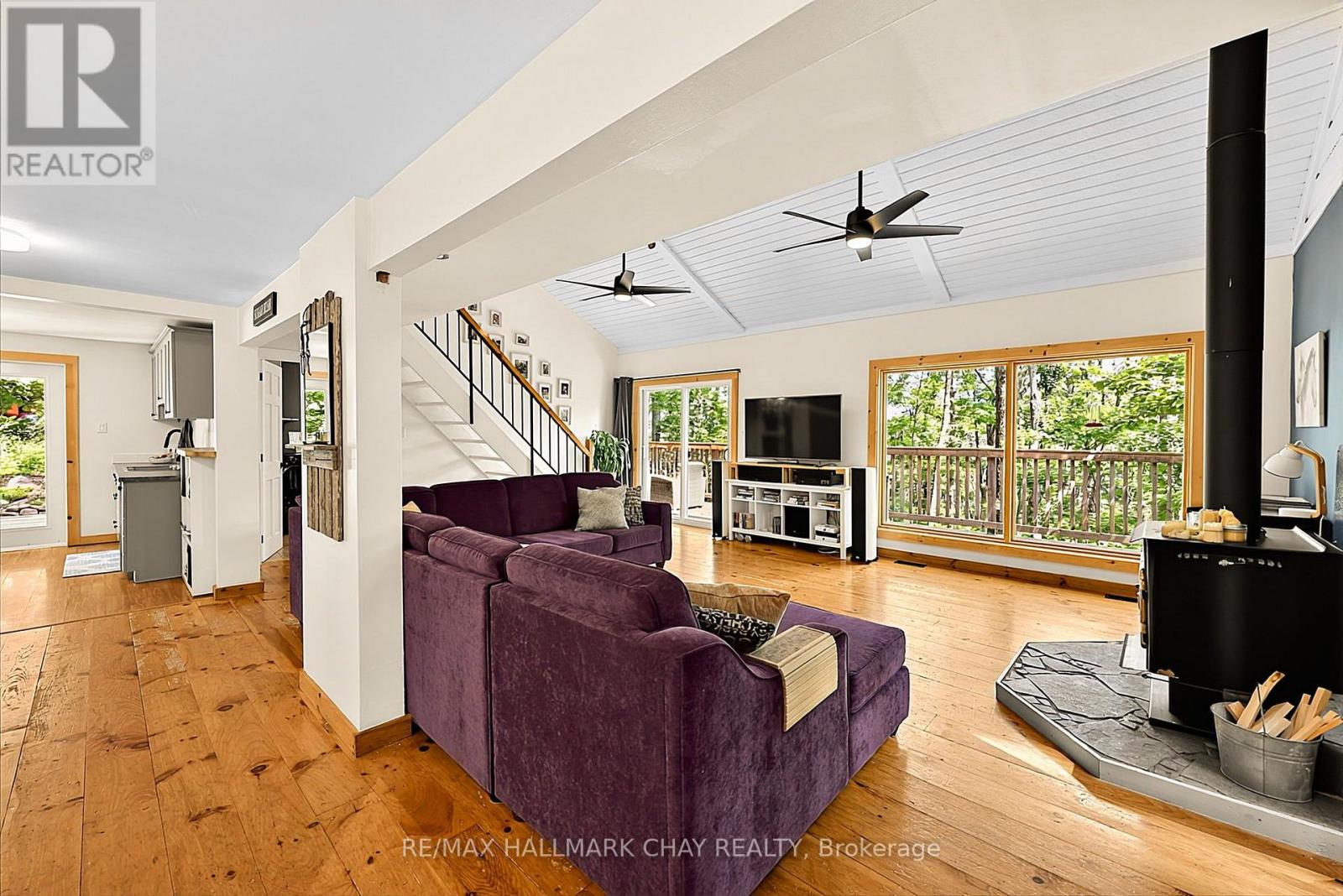 88 Huronwoods Drive, Oro-Medonte, Ontario  L0K 1E0 - Photo 7 - S13609158
