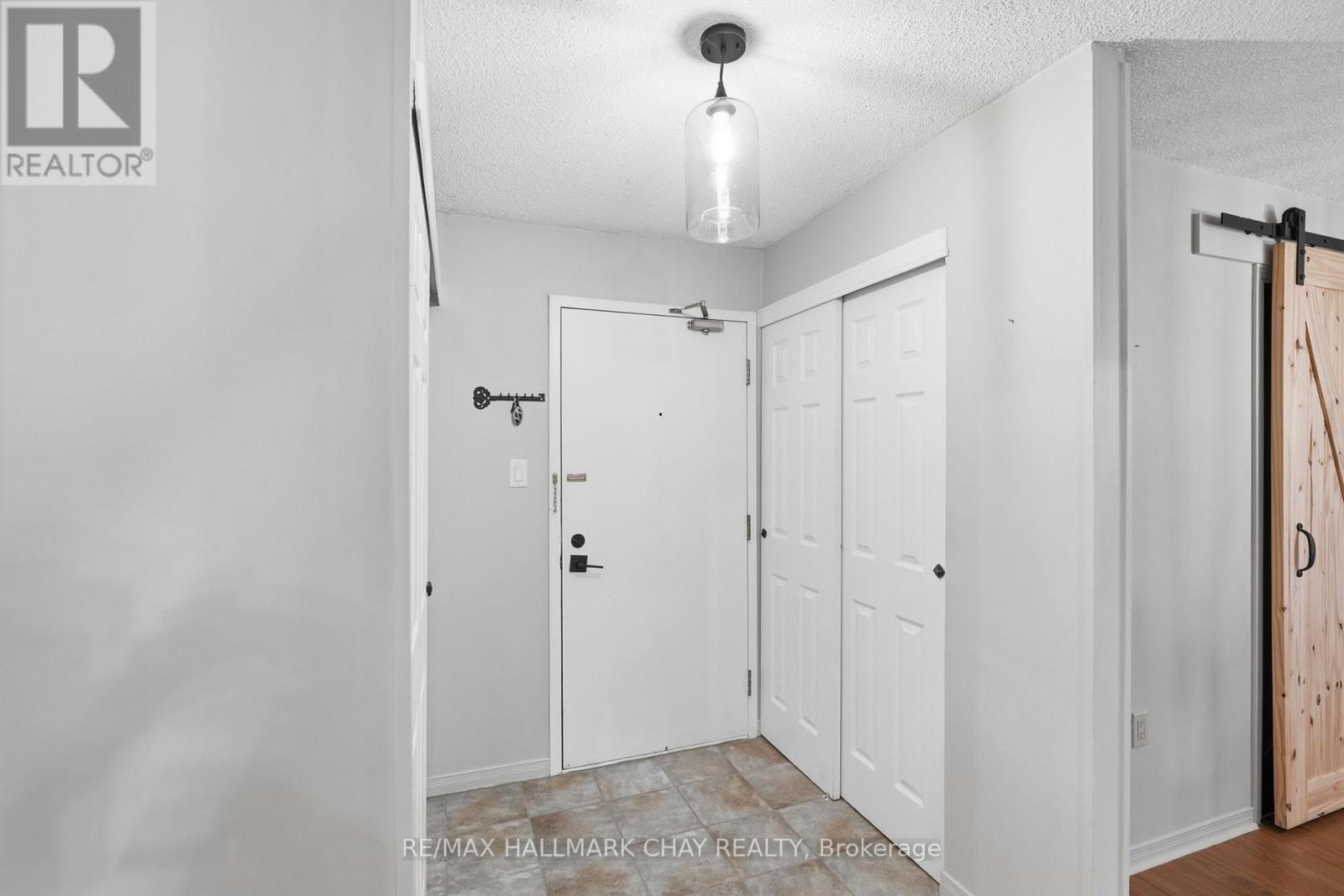 324 - 10c Coulter Street, Barrie, Ontario  L4N 6S2 - Photo 7 - S13609178