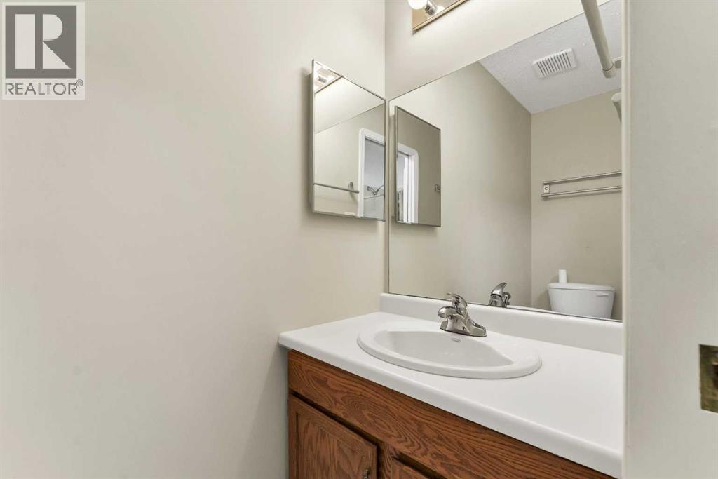 7, 459 Carry Drive Se, Medicine Hat, Alberta  T1B 3W1 - Photo 19 - A2323630