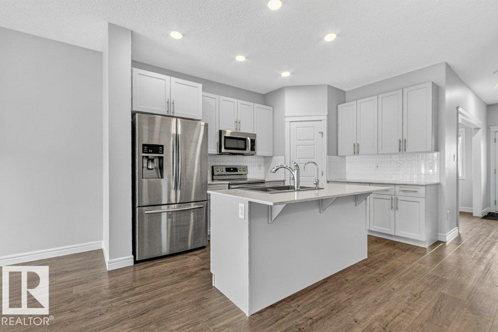 1064 Cy Becker Rd NW, Edmonton, Alberta  T5Z 0J1 - Photo 12 - E4500838