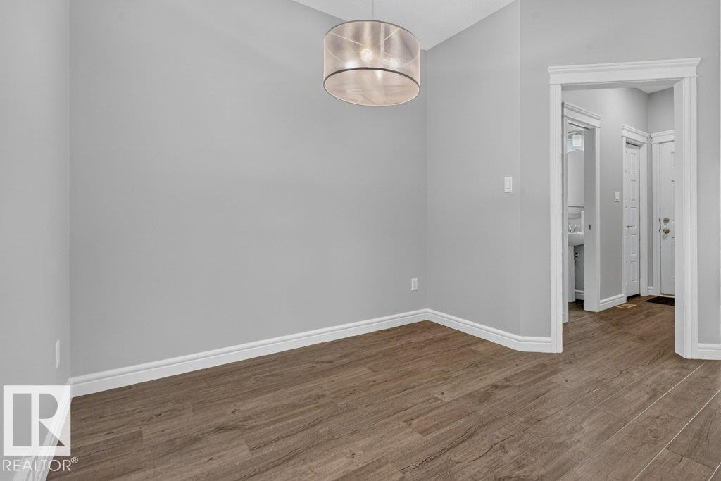 1064 Cy Becker Rd NW, Edmonton, Alberta  T5Z 0J1 - Photo 18 - E4500838
