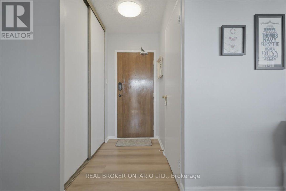 916 - 700 Dynes Road, Burlington, Ontario  L7N 3M2 - Photo 4 - W13609224