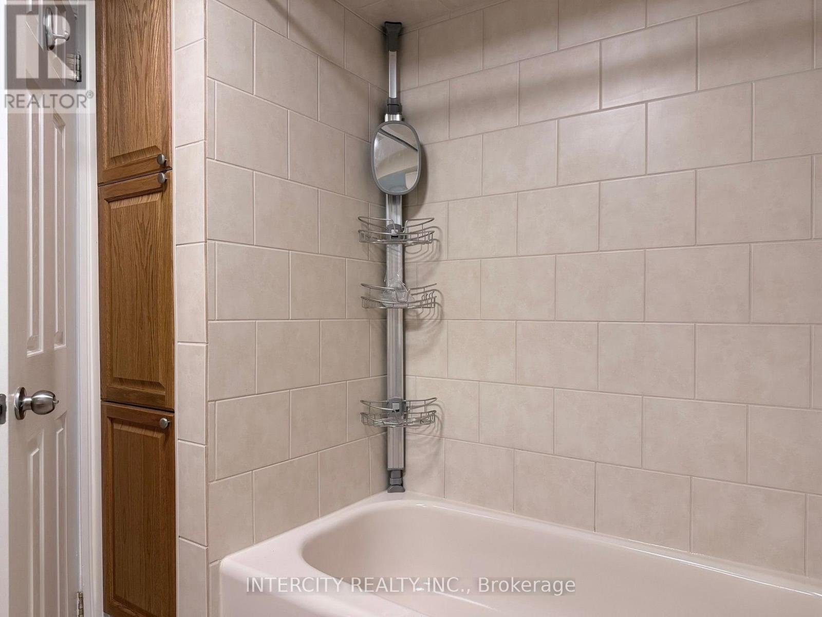 36 STRATHBURN BOULEVARD - Photo 16