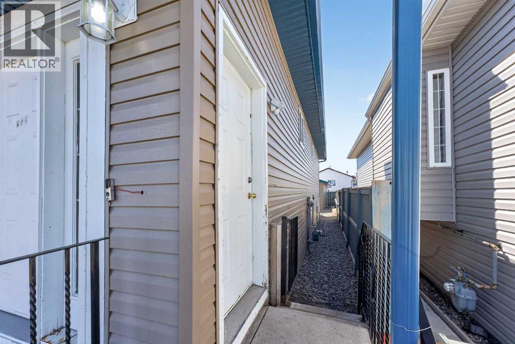119 Taravista Drive NE, Calgary, Alberta  t3j 4t2 - Photo 2 - A2305731