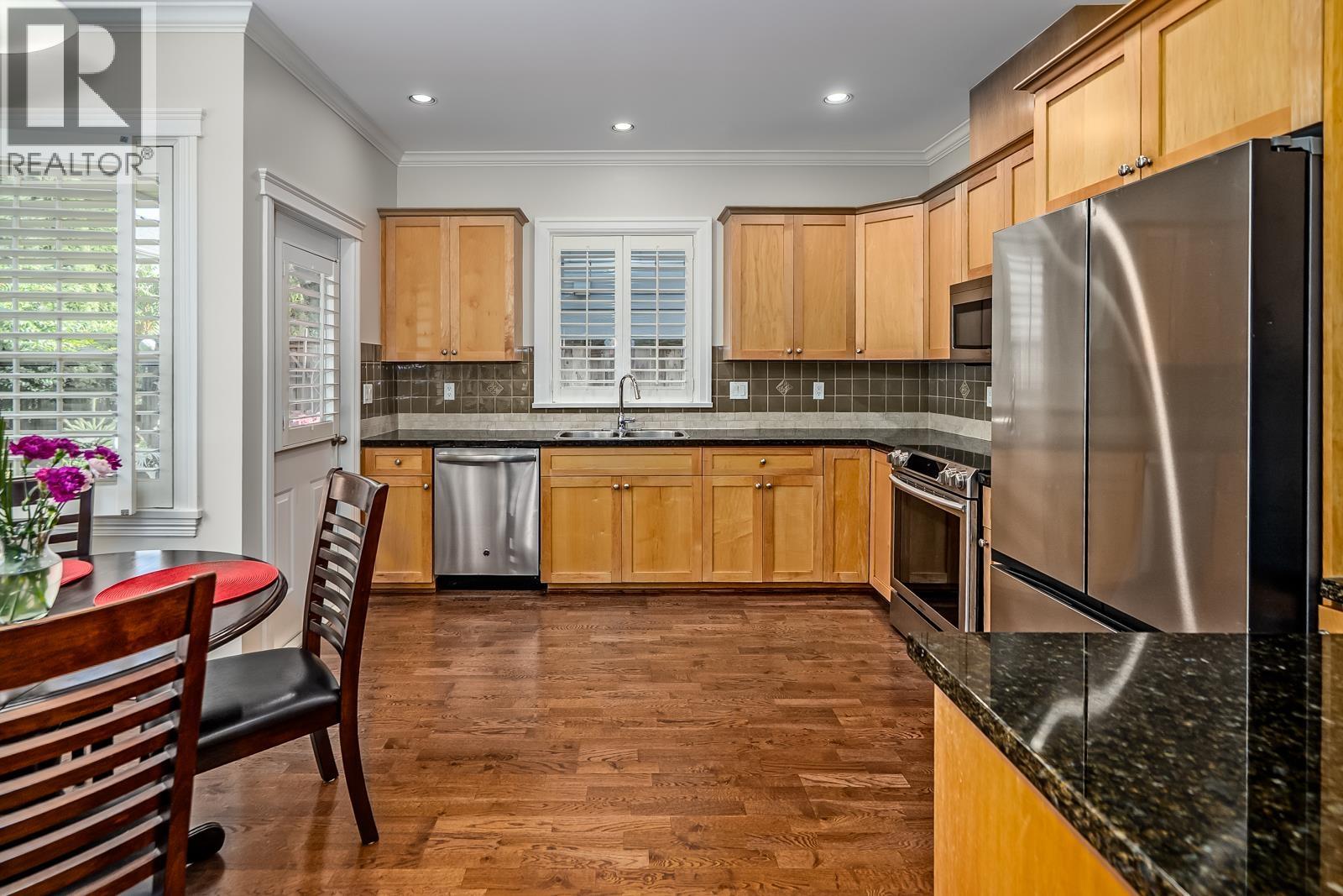 Listing image 13