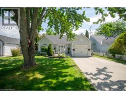 61 LESLIE Avenue, Port Dover, Ontario