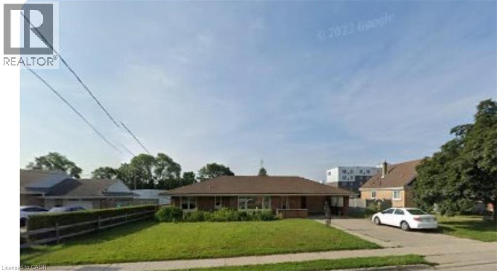 8 Munch Avenue, Cambridge, Ontario  N1R 1A2 - Photo 2 - 40851386