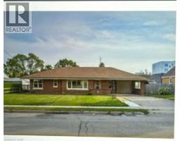 8 MUNCH Avenue, cambridge, Ontario