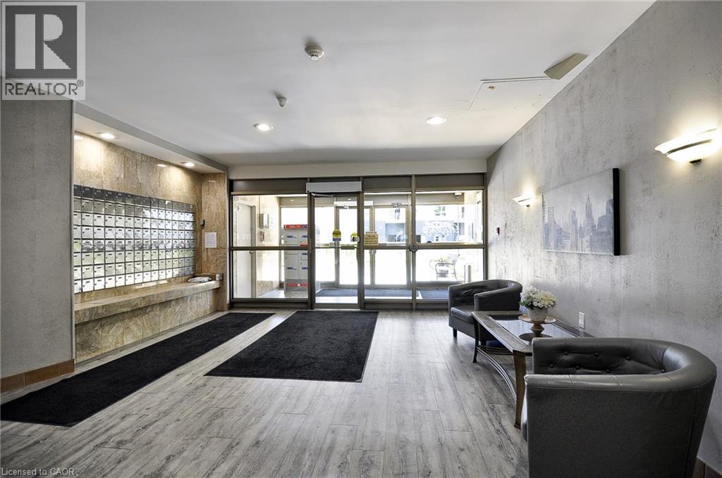 3227 E King Street E Unit# 105, Kitchener, Ontario  N2A 3Z9 - Photo 3 - 40851388