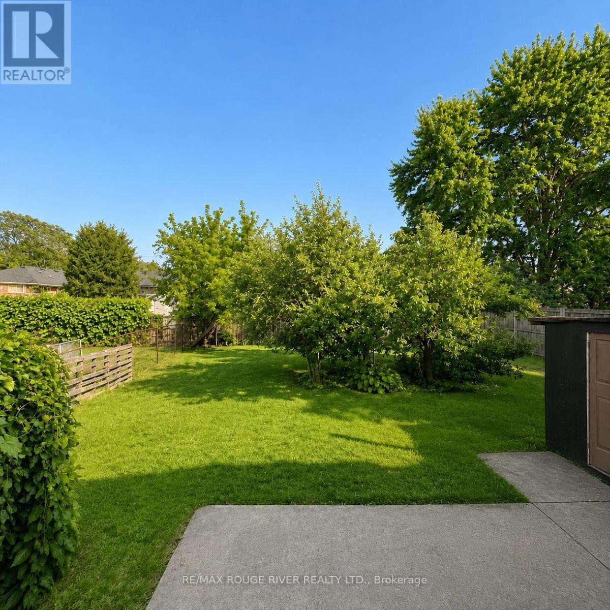Upper Unit - 283 East 45th Street, Hamilton, Ontario  L8T 3K7 - Photo 12 - X13609186