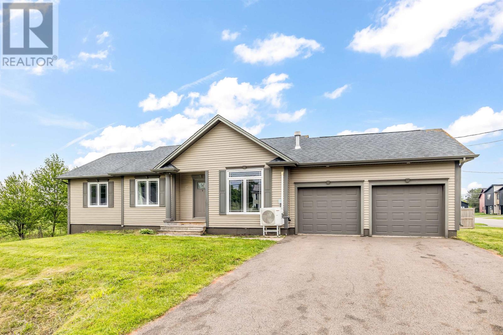 17 Royalty Road, charlottetown, Prince Edward Island