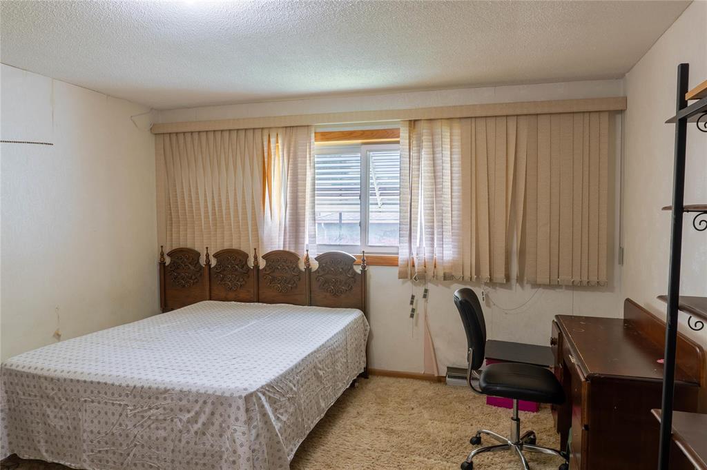 994 Manhattan Avenue, Winnipeg, Manitoba  R2L 1C2 - Photo 10 - 202618707