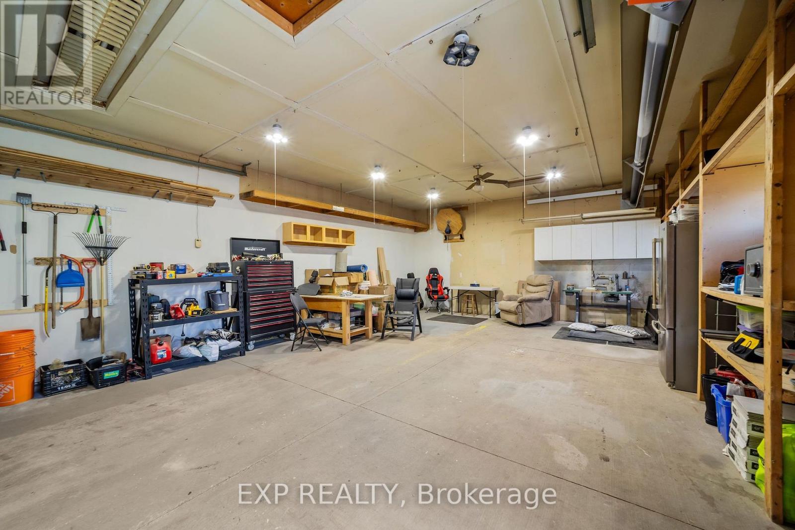 172 East Street, London East, Ontario  N5Z 2R8 - Photo 4 - X13609274