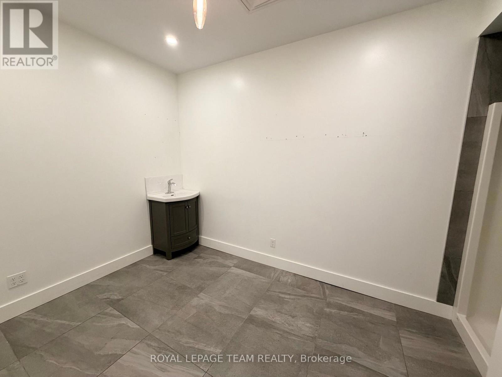 60 Elgin Street W, Arnprior, Ontario  K7S 1N6 - Photo 10 - X13609460